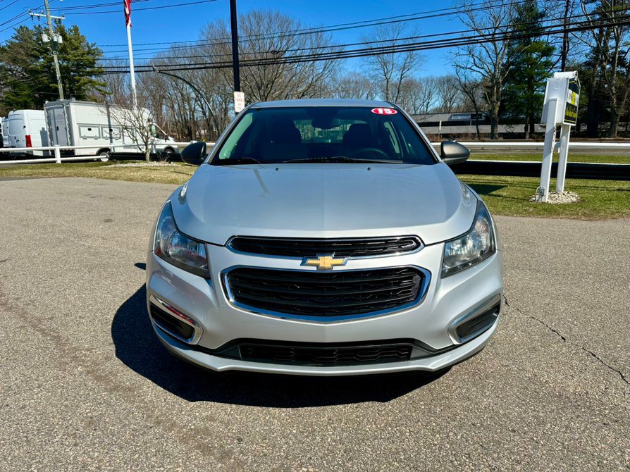Used 2015 Chevrolet Cruze LS image 2