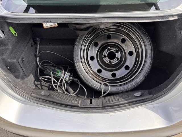 Used 2017 Ford Fusion Energi SE image 16