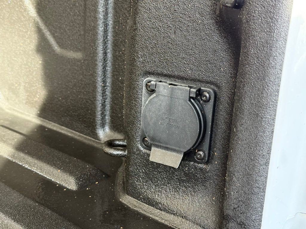 Used 2023 Chevrolet Silverado 3500 High Country w/ Z71 Off-Road Package image 6