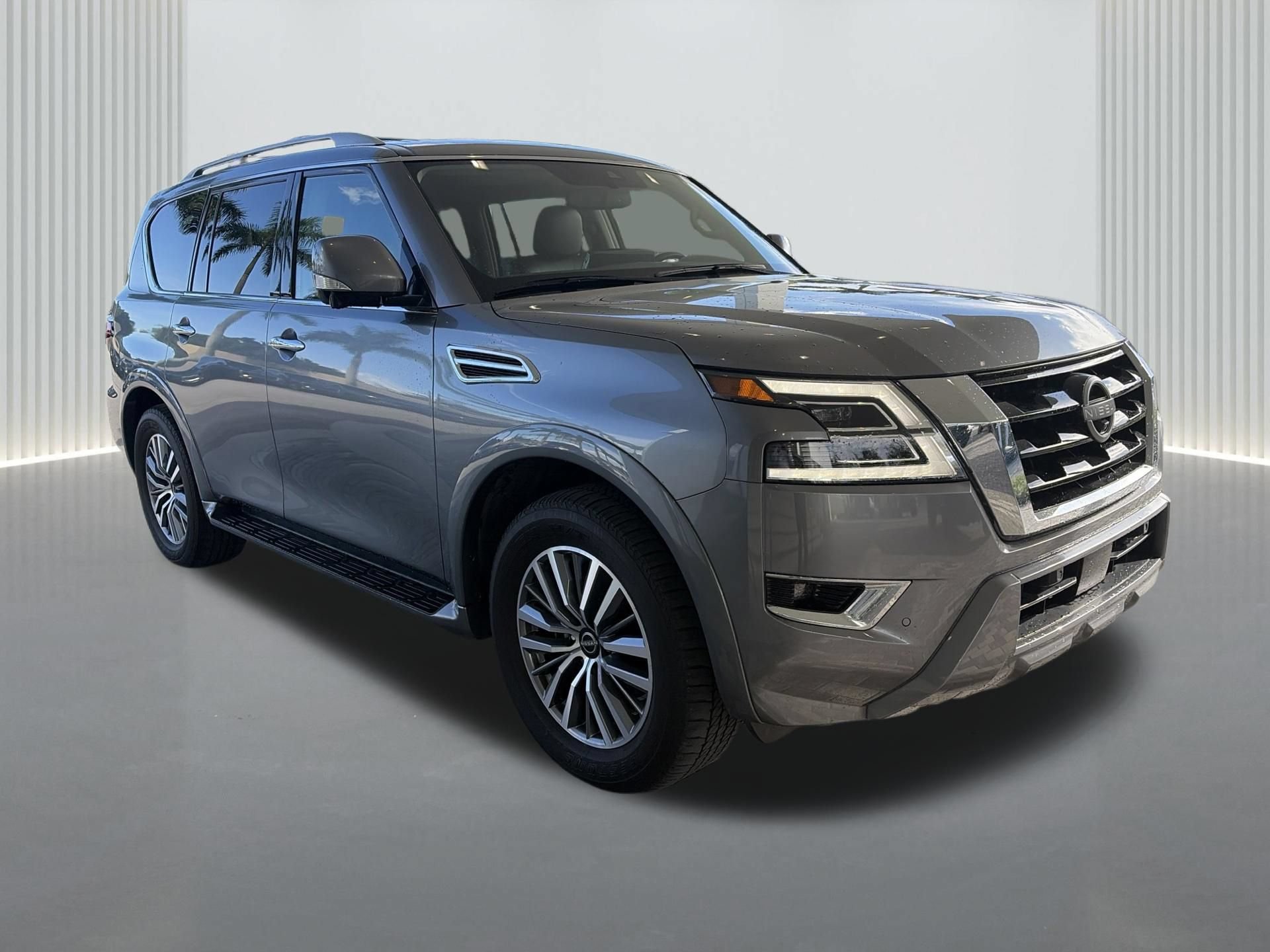 Used 2024 Nissan Armada SL w/ Captain's Chairs Package AWD/4WD image 8