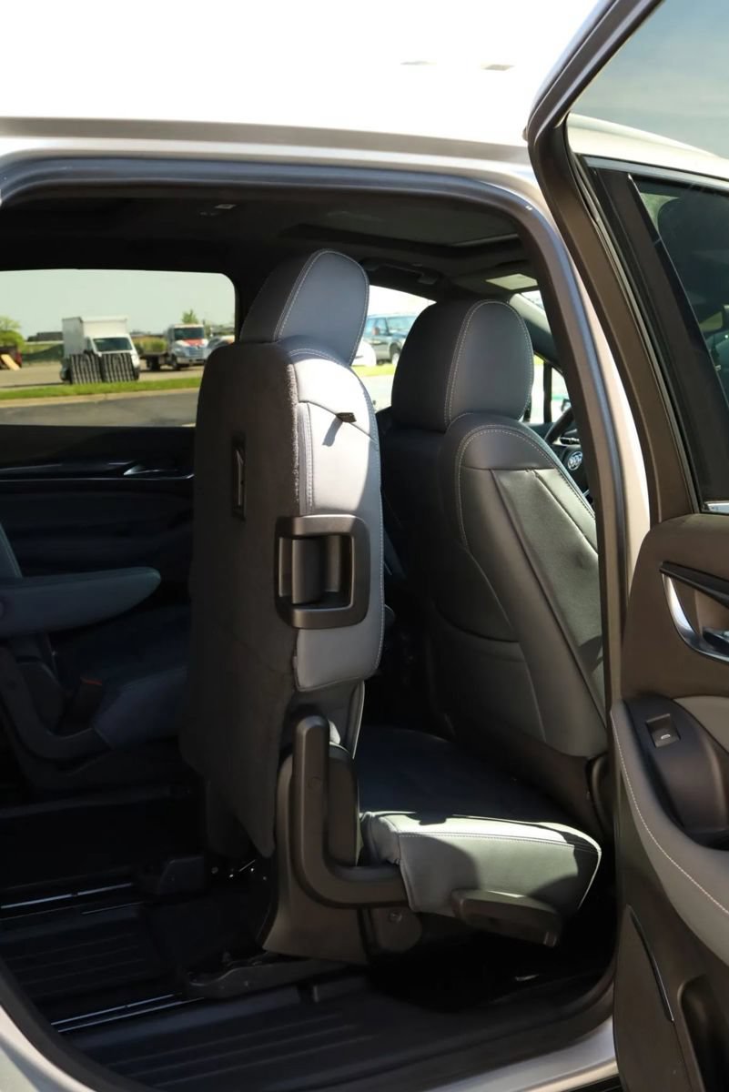 Used 2022 Buick Enclave Essence w/ Experience Buick Package AWD/4WD image 54
