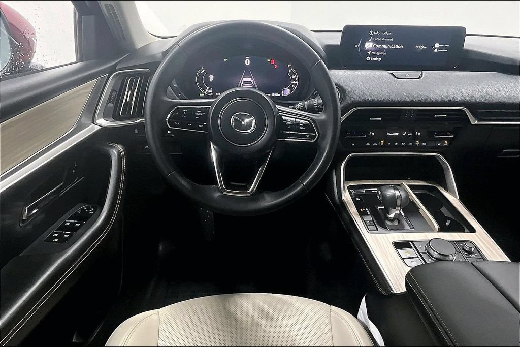 Used 2024 MAZDA CX-90 Plug-In Hybrid w/ Preferred AWD/4WD image 6
