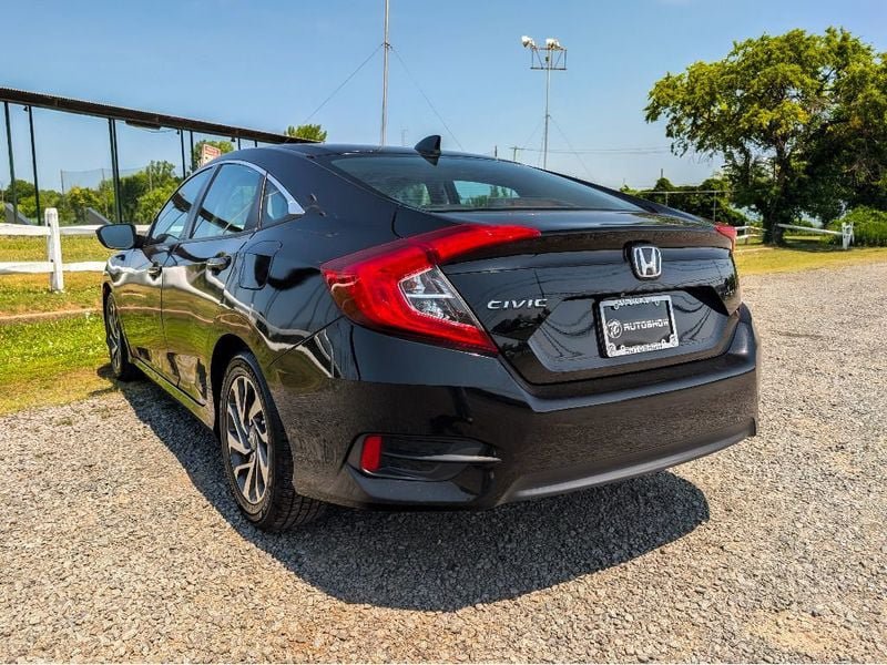 Used 2018 Honda Civic EX image 8