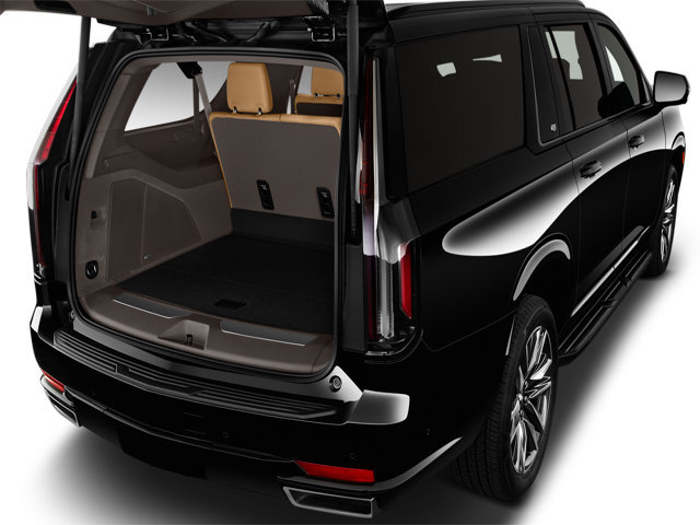 Used 2021 Cadillac Escalade ESV Premium Luxury w/ Performance Package AWD/4WD image 7