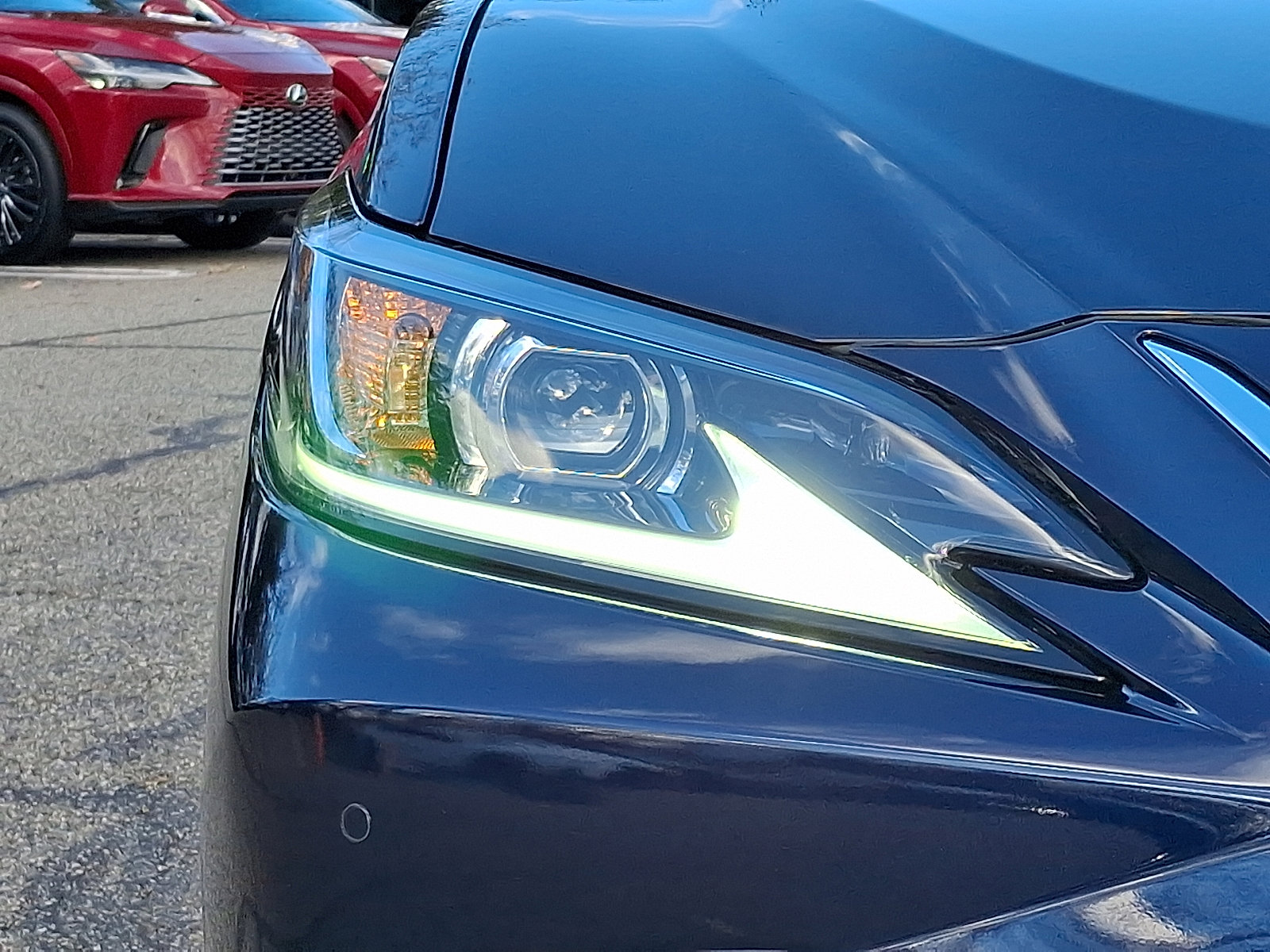 Certified 2023 Lexus ES 350 w/ Premium Package image 10