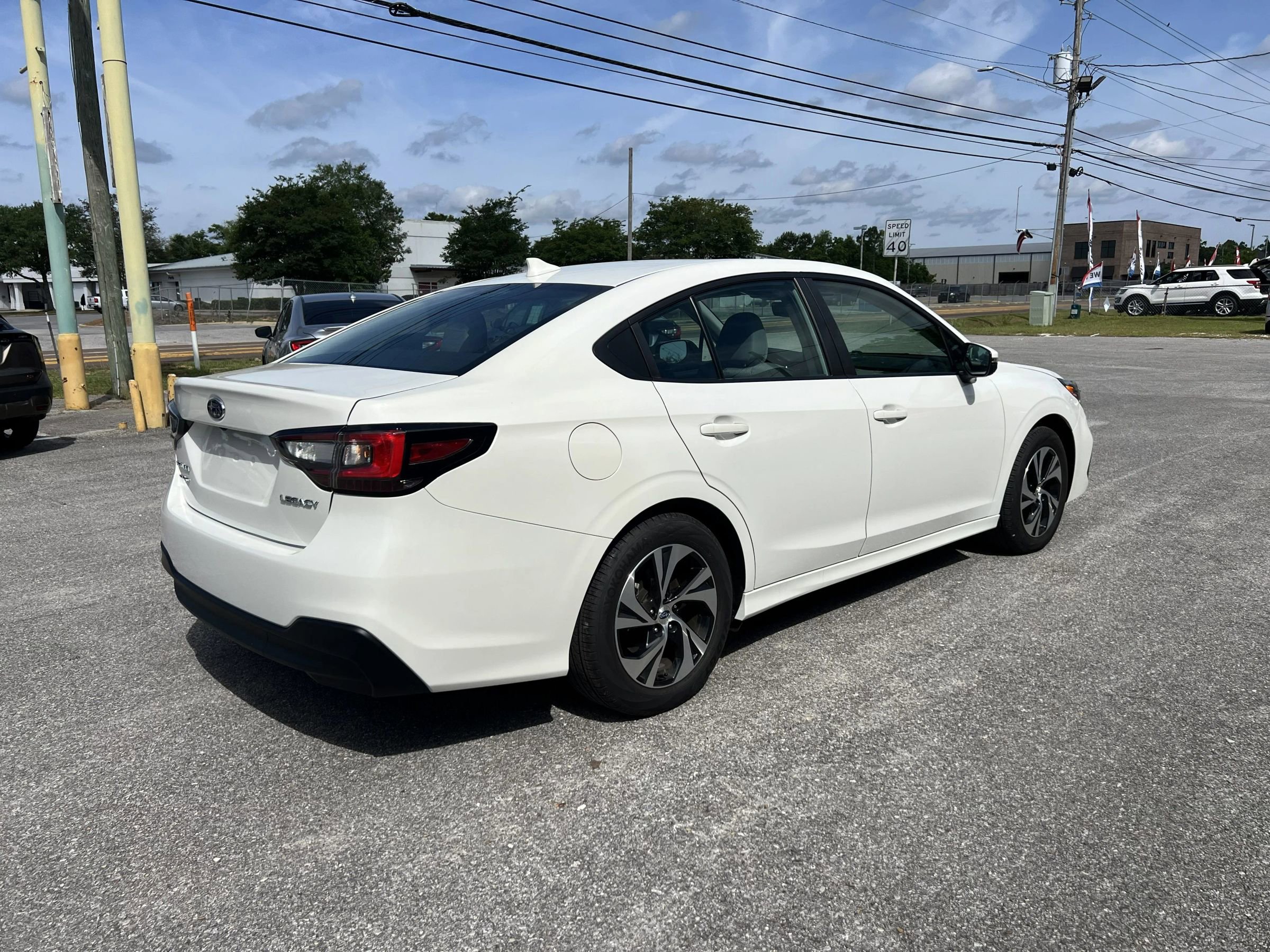Used 2025 Subaru Legacy Premium w/ Popular Package #1 AWD/4WD image 8