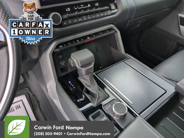 Used 2025 Toyota Sequoia Platinum AWD/4WD image 17