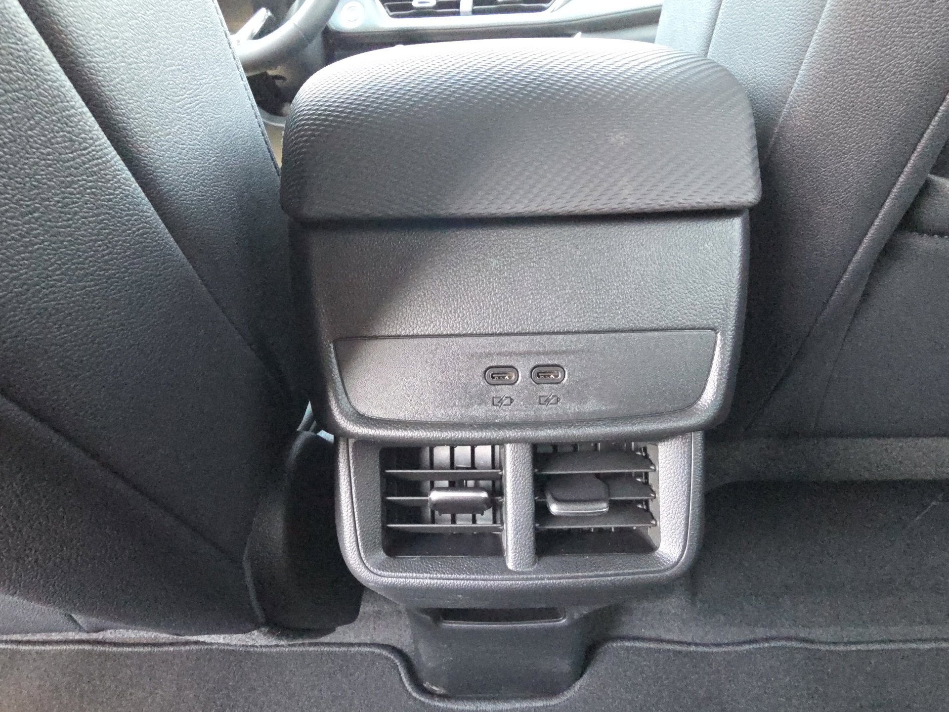 New 2026 Chevrolet Equinox LT w/ Convenience Package II image 30