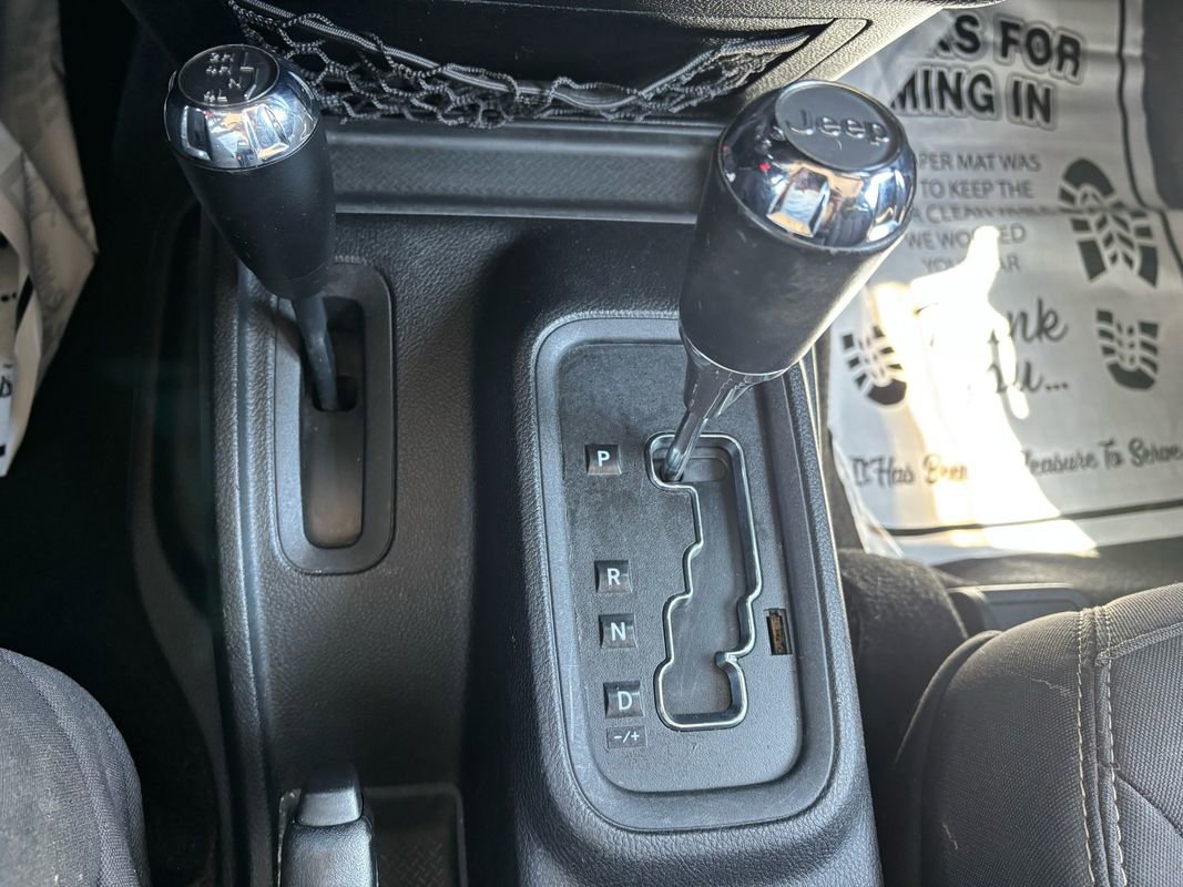 Used 2014 Jeep Wrangler Sahara w/ Connectivity Group image 16