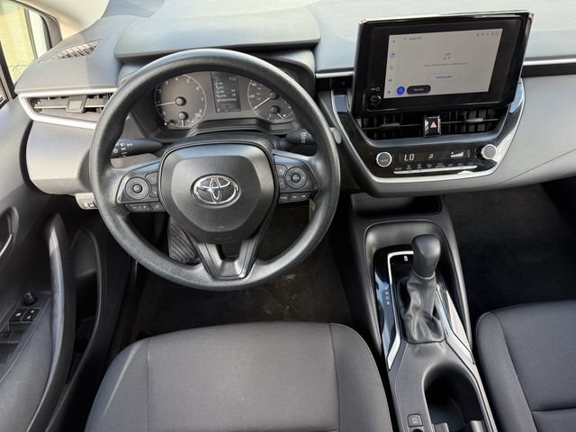 Used 2025 Toyota Corolla LE FWD image 12