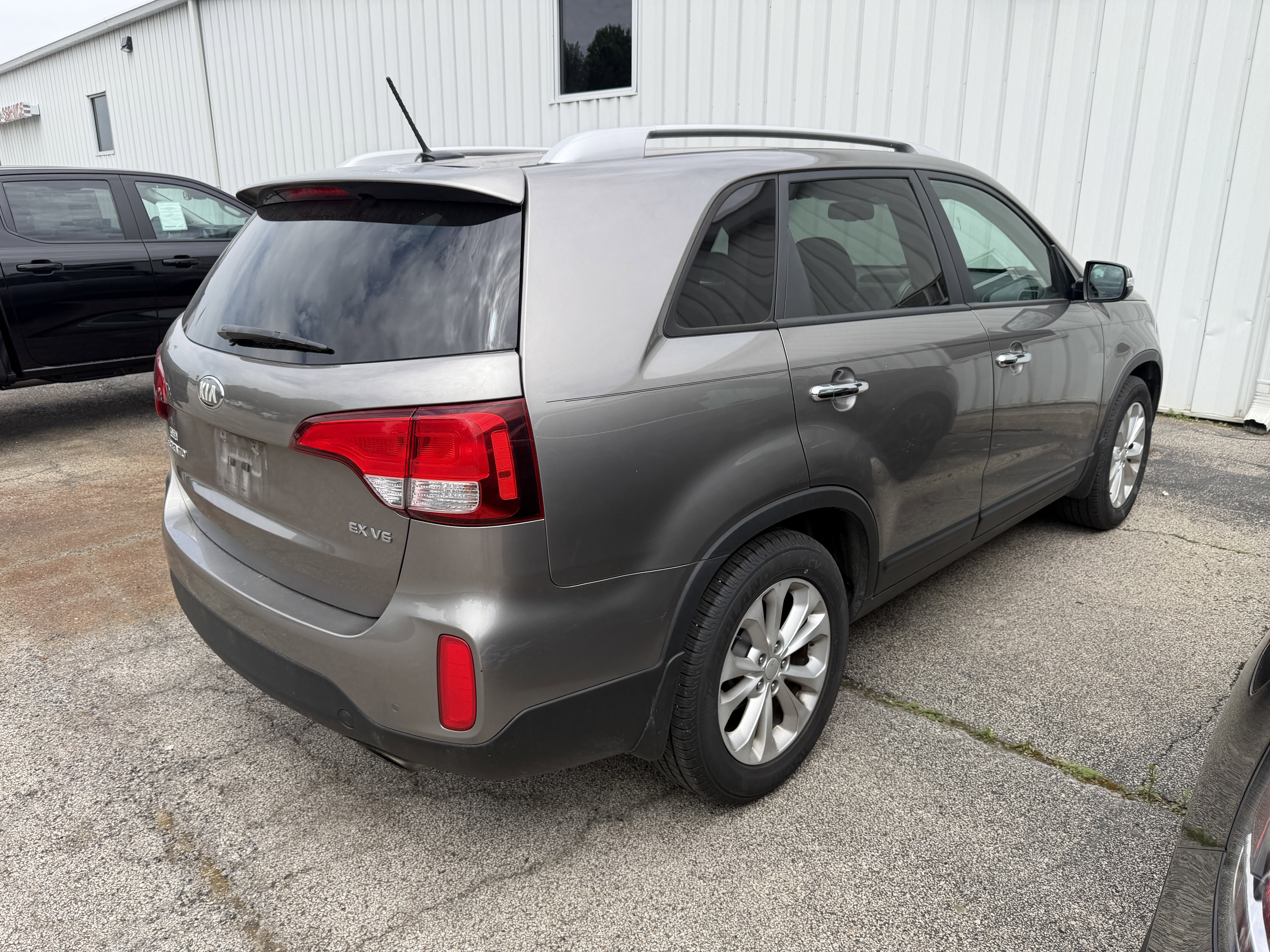 Used 2015 Kia Sorento EX FWD image 4