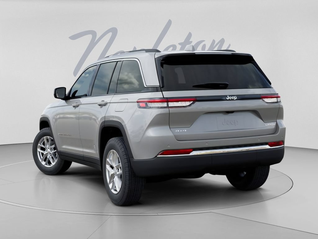 New 2026 Jeep Grand Cherokee Laredo X AWD/4WD image 3