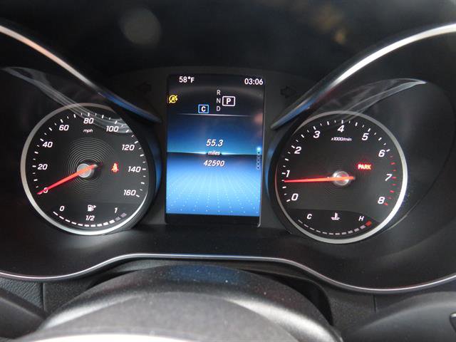 Used 2022 Mercedes-Benz GLC 300 4MATIC Coupe image 13