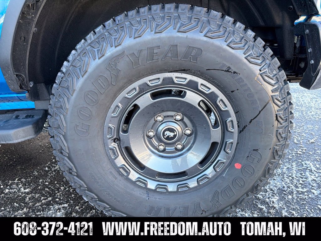 Used 2025 Ford Bronco 2-Door w/ Sasquatch Package AWD/4WD image 32