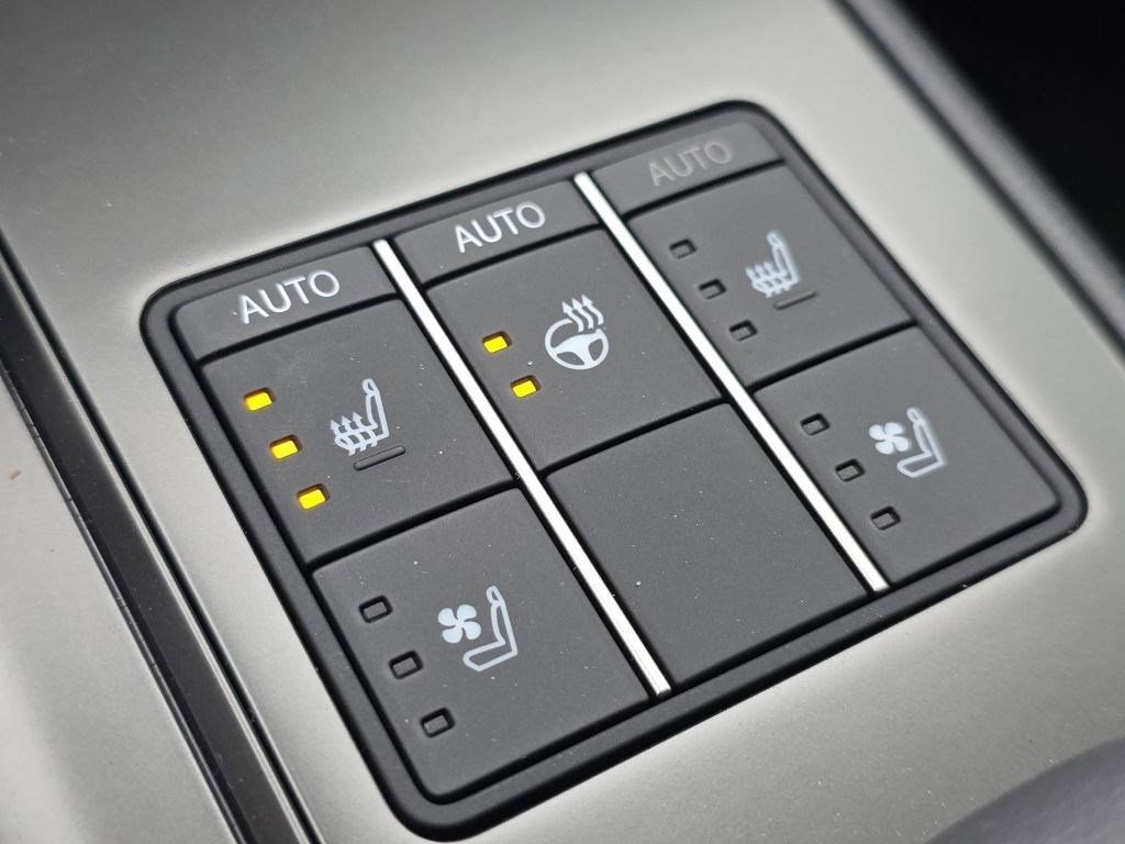 New 2025 Lexus UX 300h AWD image 23