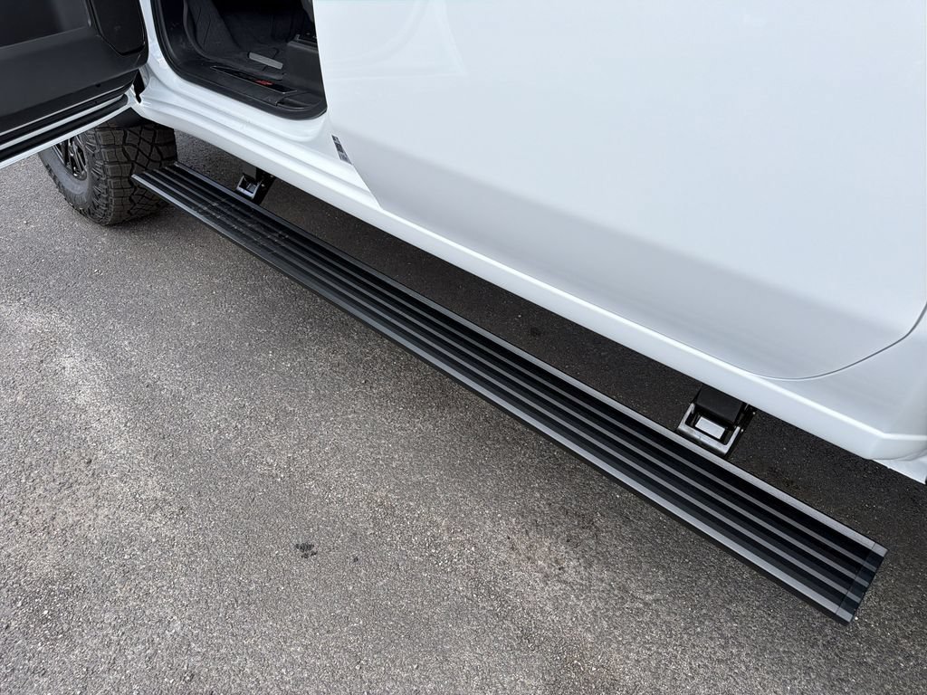 New 2026 Chevrolet Silverado 2500 ZR2 w/ LPO, Dark Essentials Package AWD/4WD image 27
