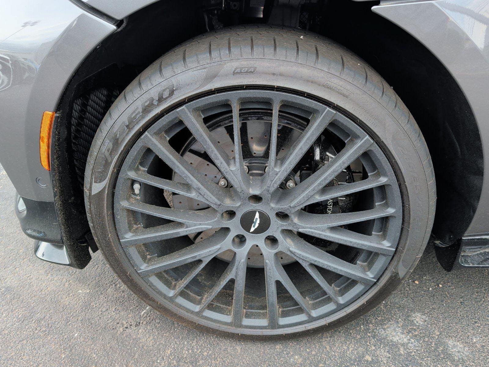 Used 2025 Aston Martin DBX 707 AWD/4WD image 10