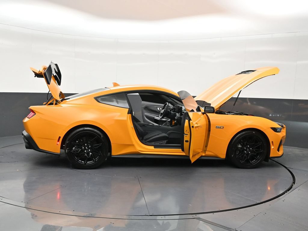 Used 2026 Ford Mustang GT Premium RWD image 30