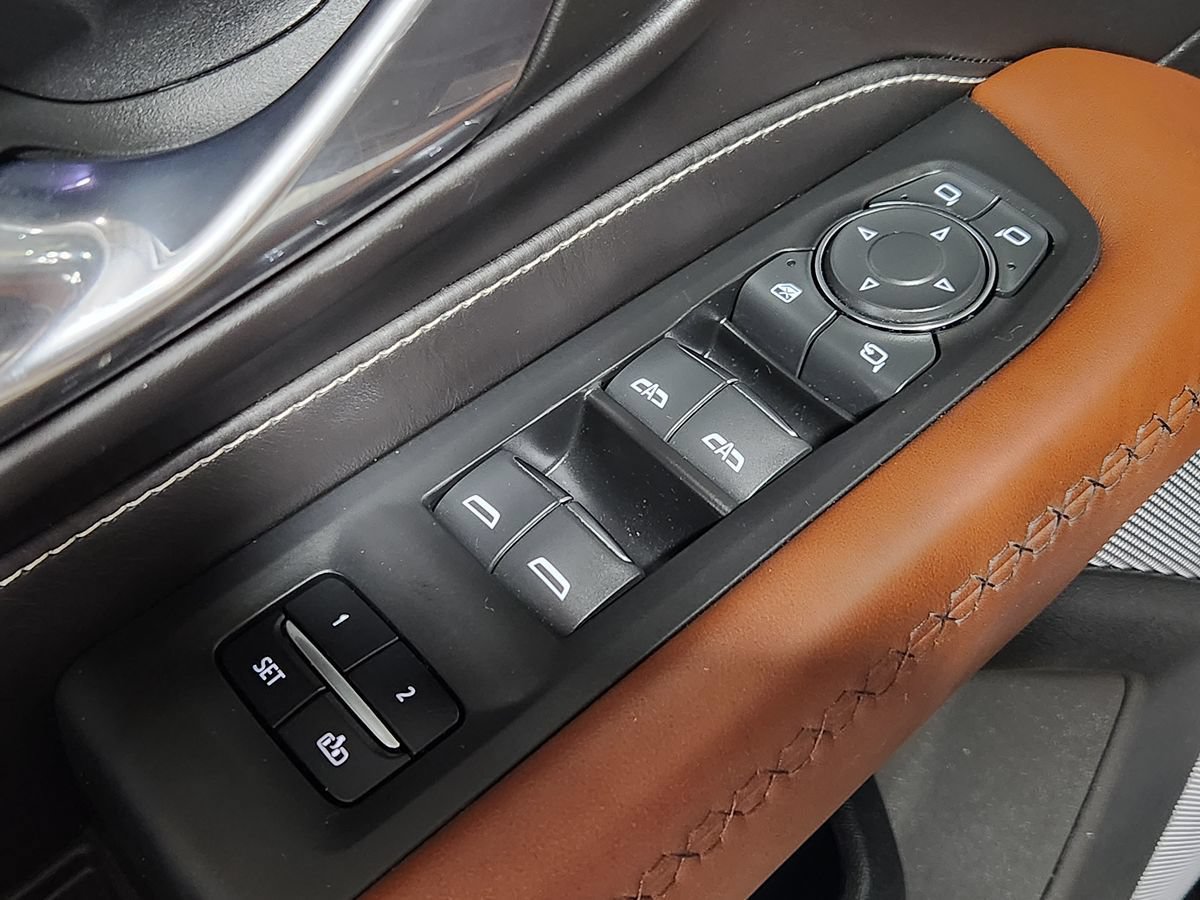 Used 2023 GMC Yukon Denali Ultimate AWD/4WD image 45