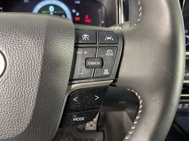 Used 2025 Toyota Camry SE w/ Convenience Package AWD/4WD image 16