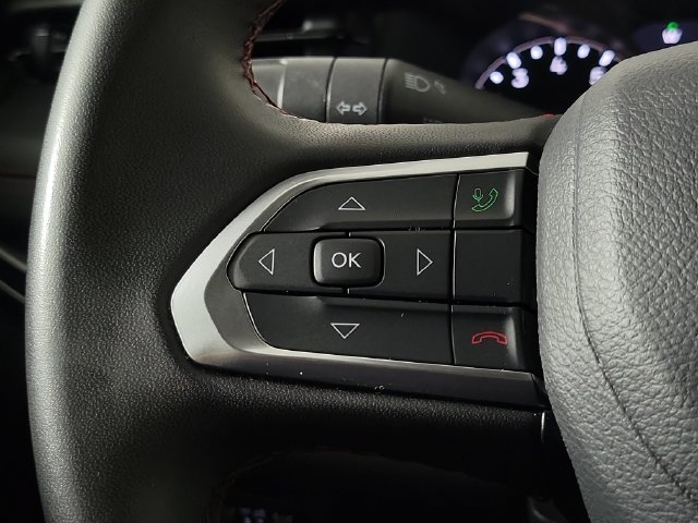 Used 2024 Jeep Compass Trailhawk AWD/4WD image 23