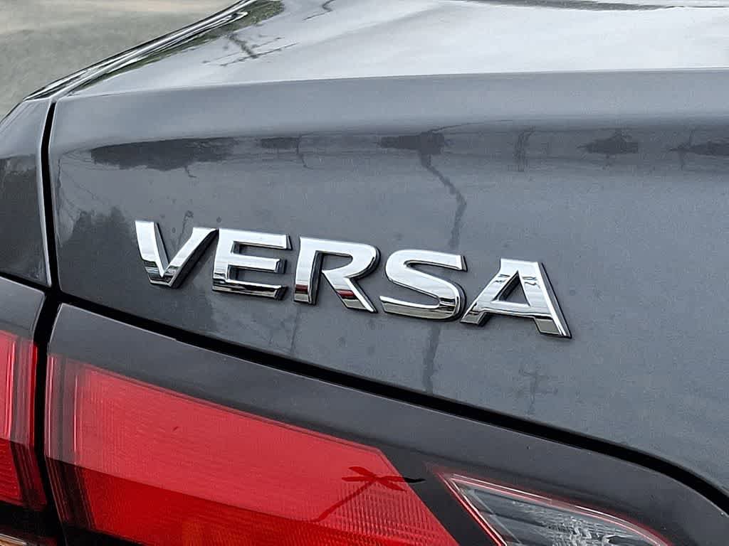 Used 2025 Nissan Versa SV FWD image 30