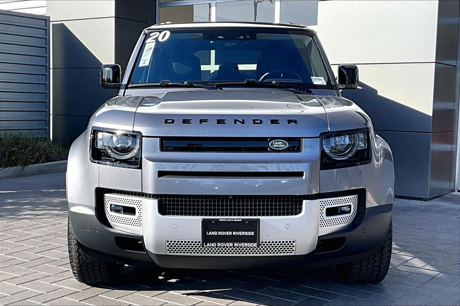 Used 2020 Land Rover Defender 110 First Edition AWD/4WD image 2