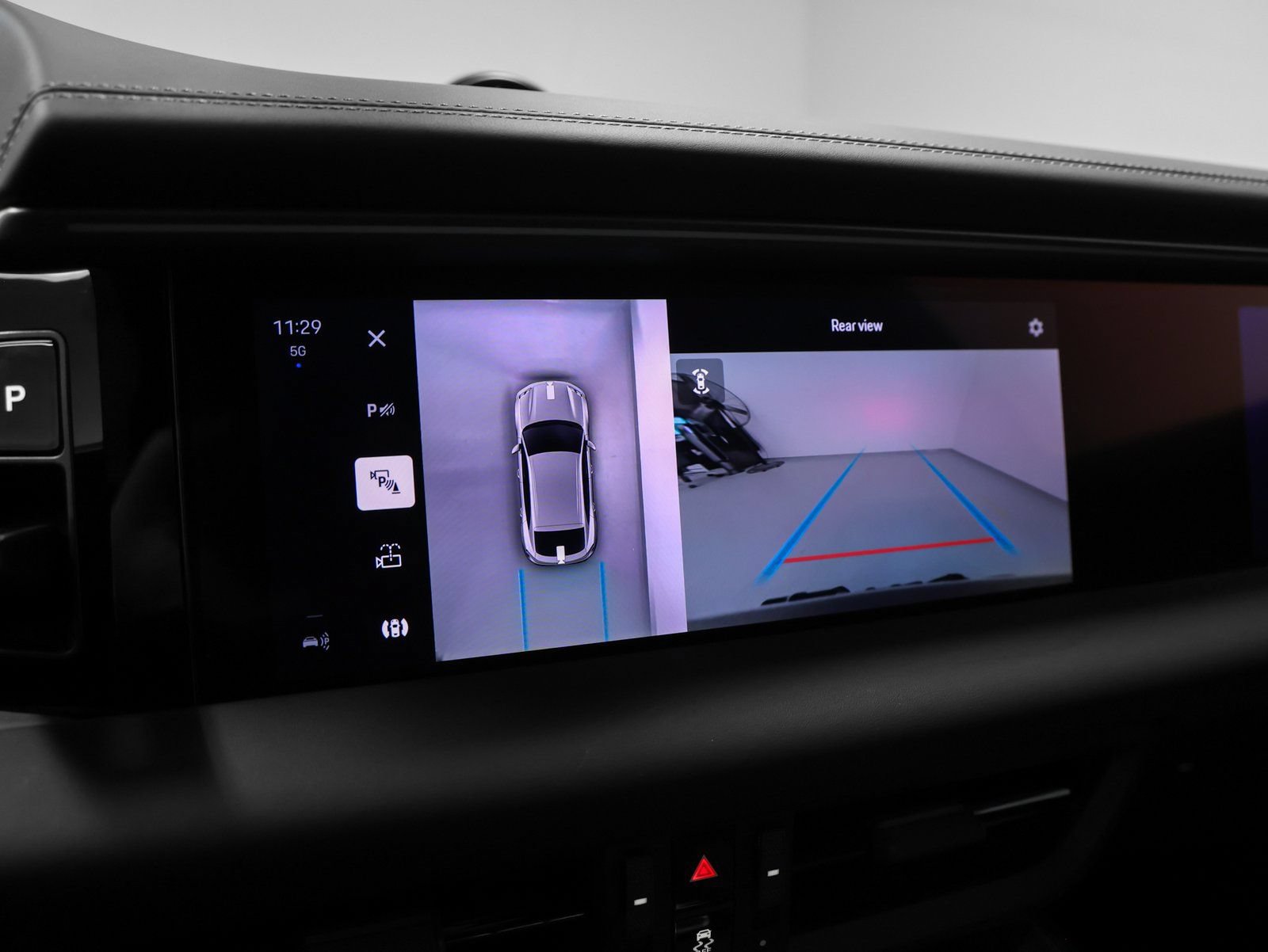 New 2025 Porsche Macan Turbo Electric AWD/4WD image 47