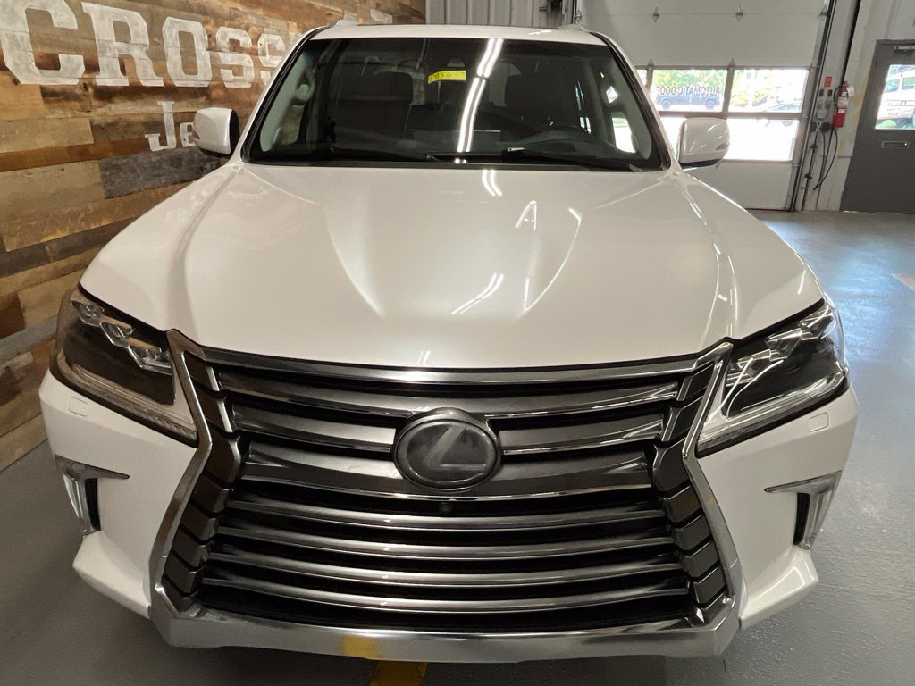 Used 2019 Lexus LX 570 4WD w/ Luxury Package image 7