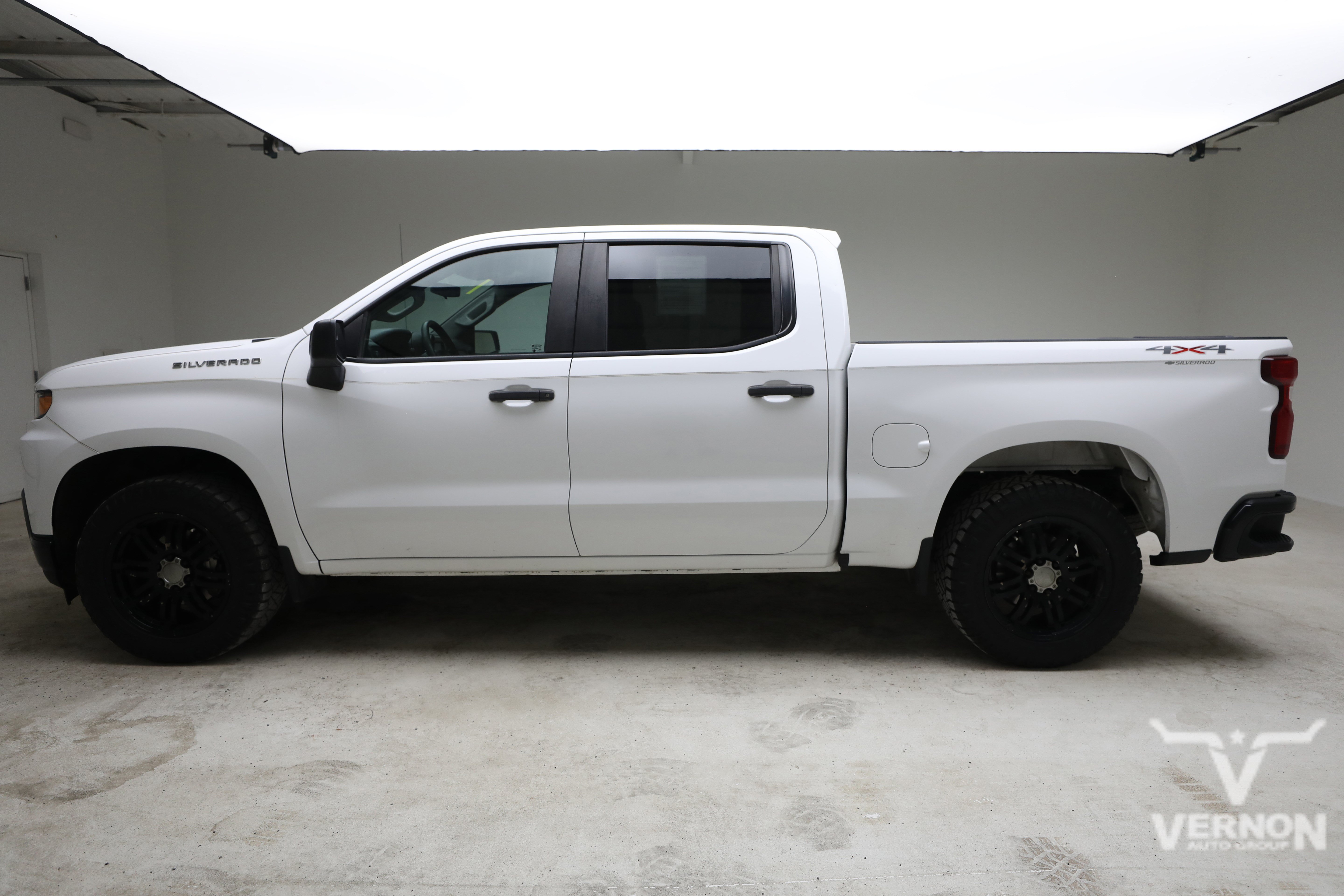 Used 2020 Chevrolet Silverado 1500 W/T w/ WT Value Package AWD/4WD image 2