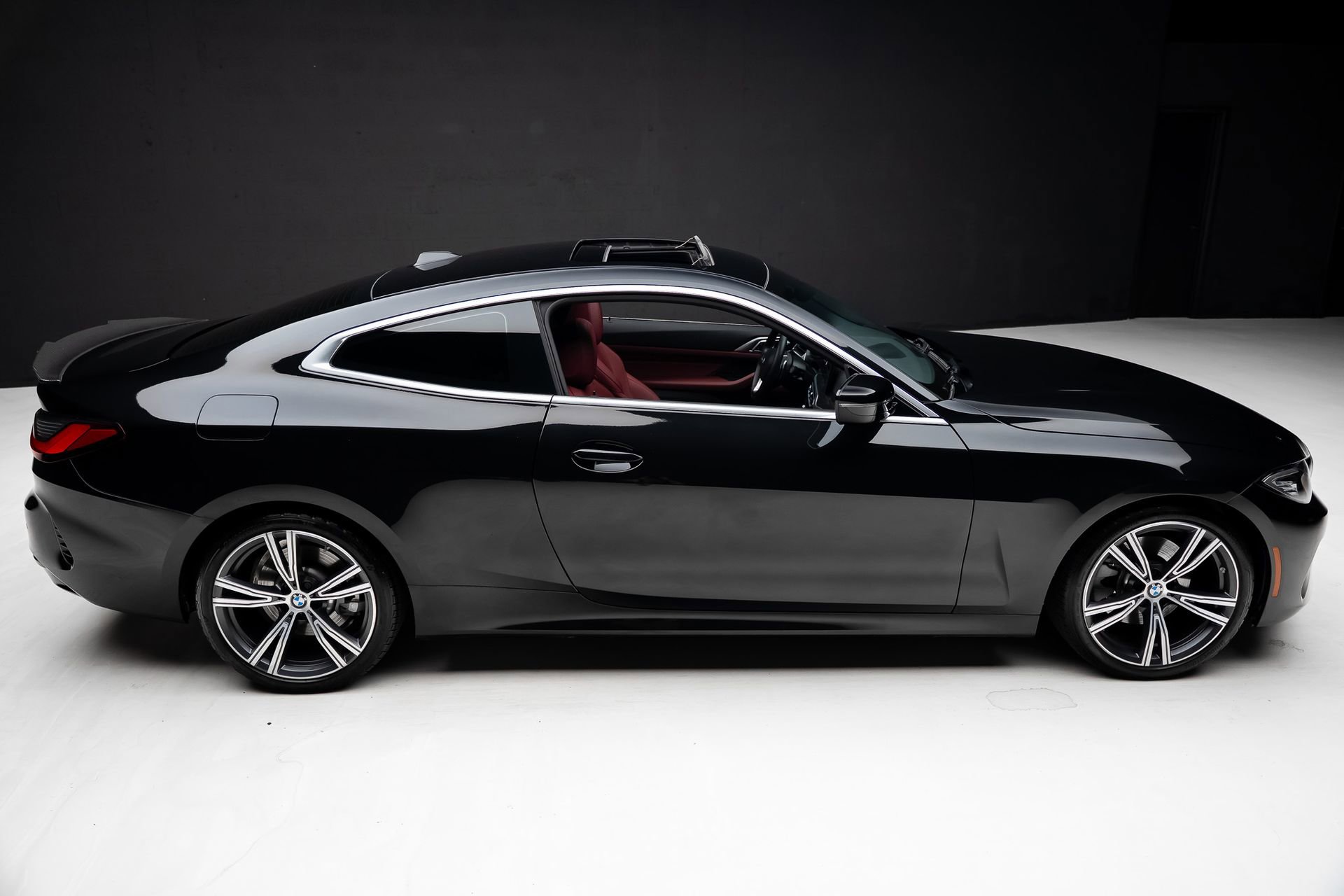 Used 2024 BMW 430i Coupe w/ Convenience Package image 34