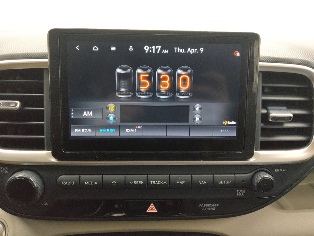 Used 2021 Hyundai Venue FWD image 25