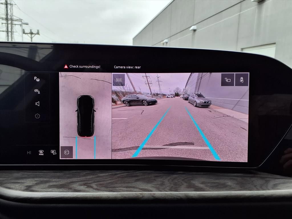 Used 2025 Audi Q5 Premium Plus w/ Premium Plus image 18