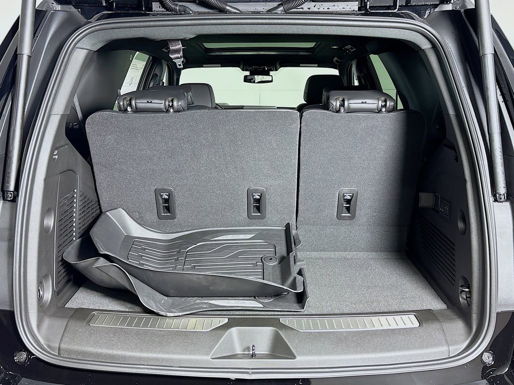 New 2026 GMC Yukon Denali w/ Sun & Power Step Package image 27