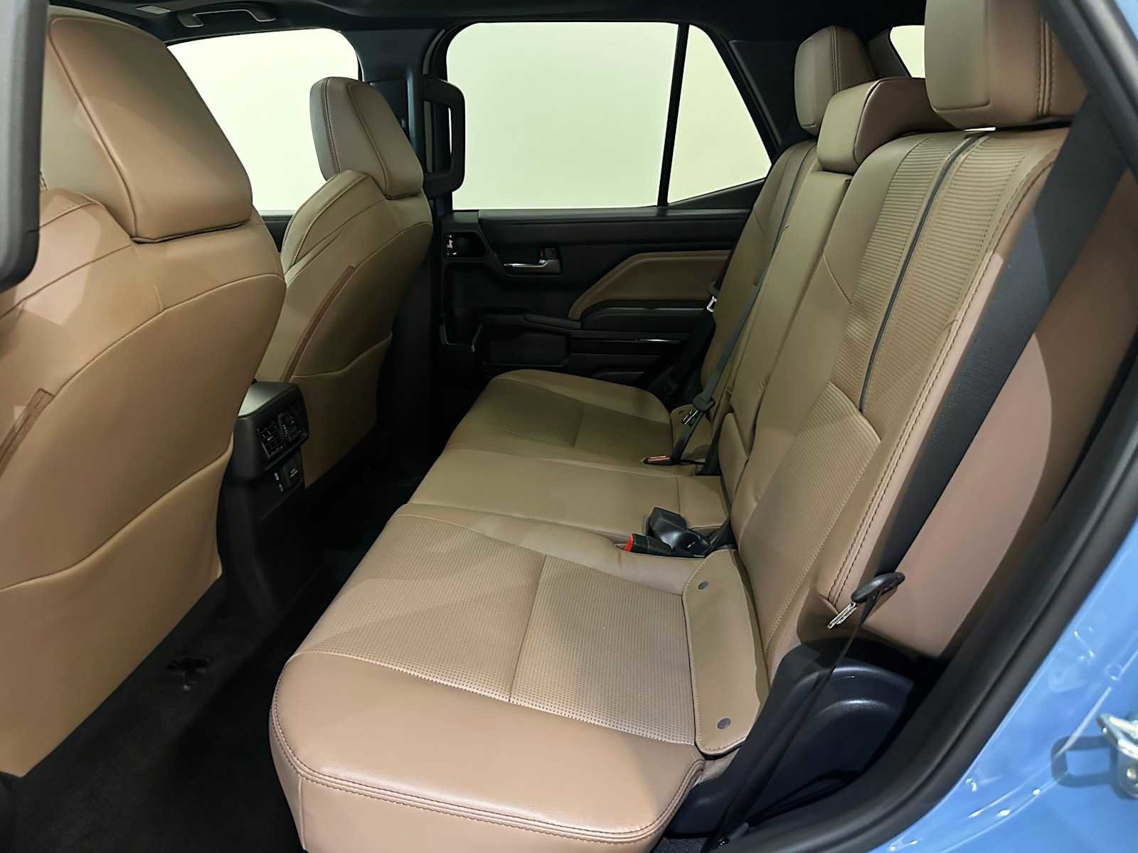 Certified 2025 Toyota 4Runner Limited AWD/4WD image 24