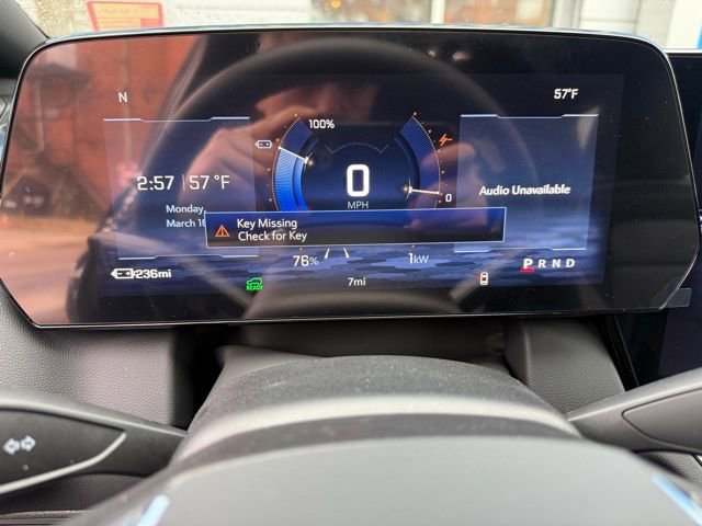 New 2026 Chevrolet Equinox EV LT w/ Convenience Package II AWD/4WD image 24
