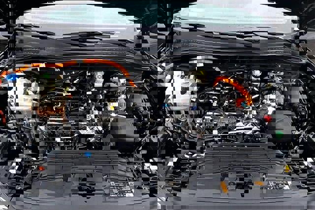 Used 2024 Ford Escape ST-Line w/ Equipment Group 301A image 8