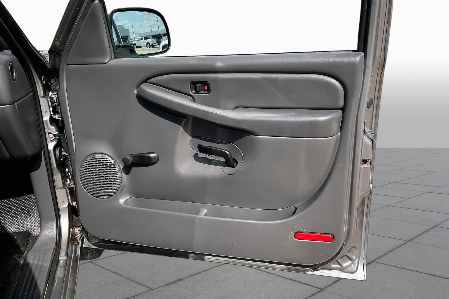 Used 2006 Chevrolet Silverado 1500 W/T RWD image 20