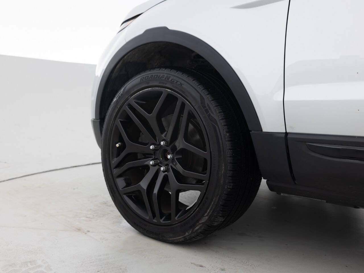 Used 2017 Land Rover Range Rover Evoque SE AWD/4WD image 17