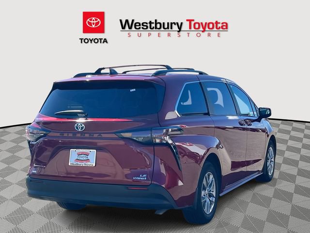 Certified 2024 Toyota Sienna LE w/ LE Plus Package image 11