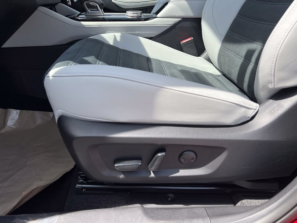 New 2025 Mitsubishi Outlander SE FWD image 20