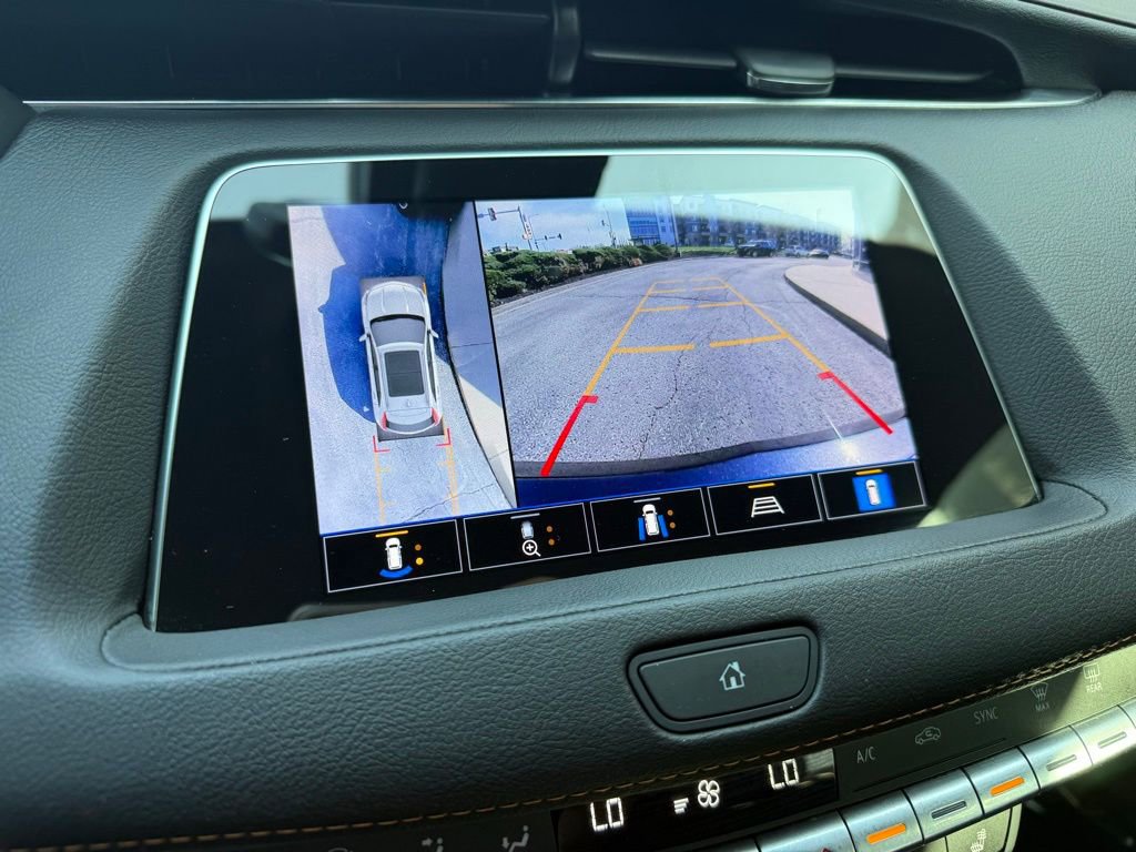 Used 2022 Cadillac XT4 Sport w/ Enhanced Visibility Package FWD image 5
