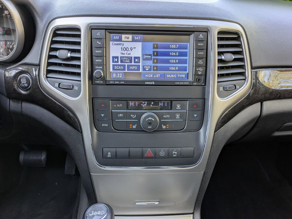 Used 2011 Jeep Grand Cherokee Laredo AWD/4WD image 20