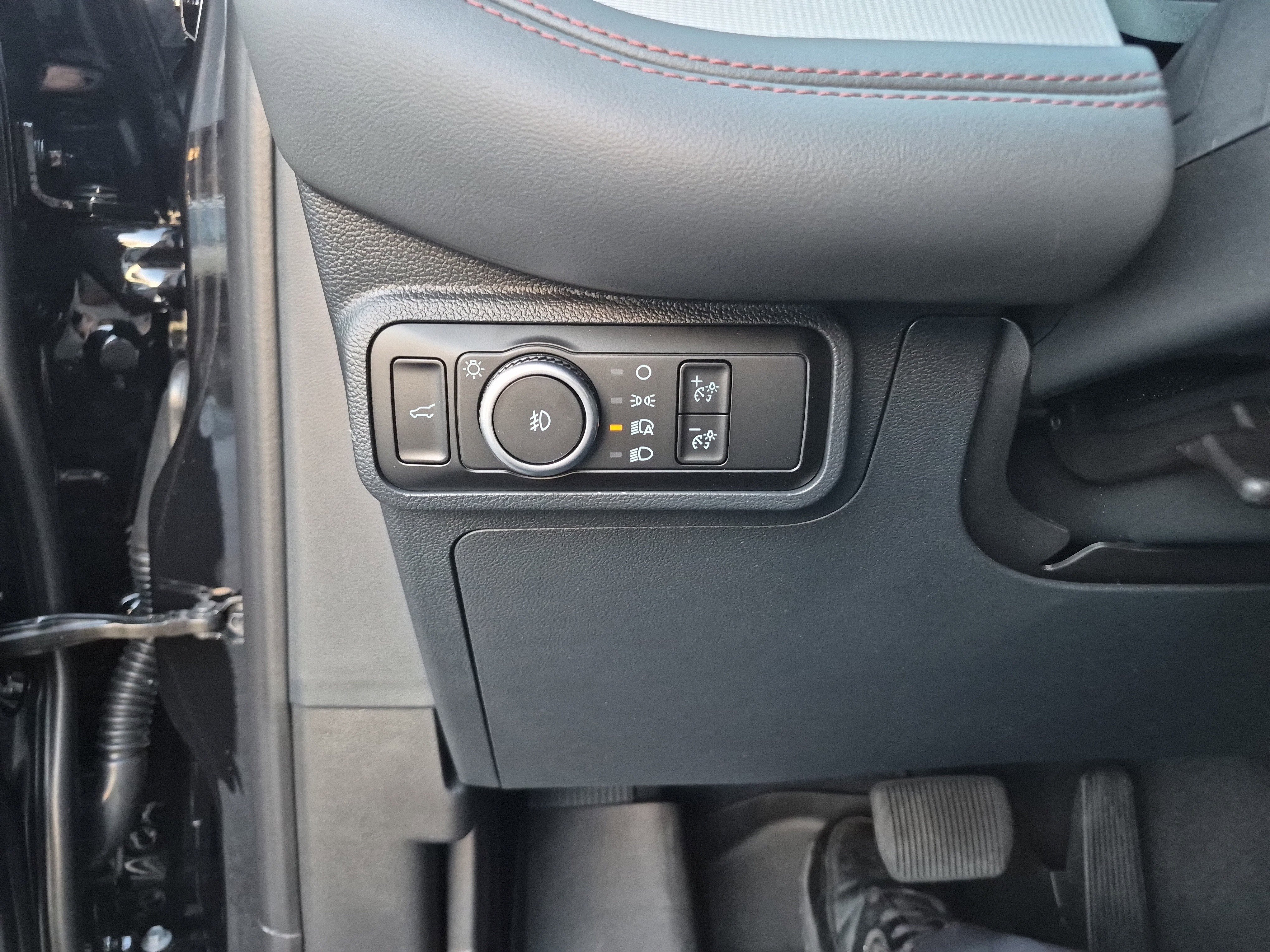 New 2026 Ford Explorer Active w/ Active Comfort Package image 21