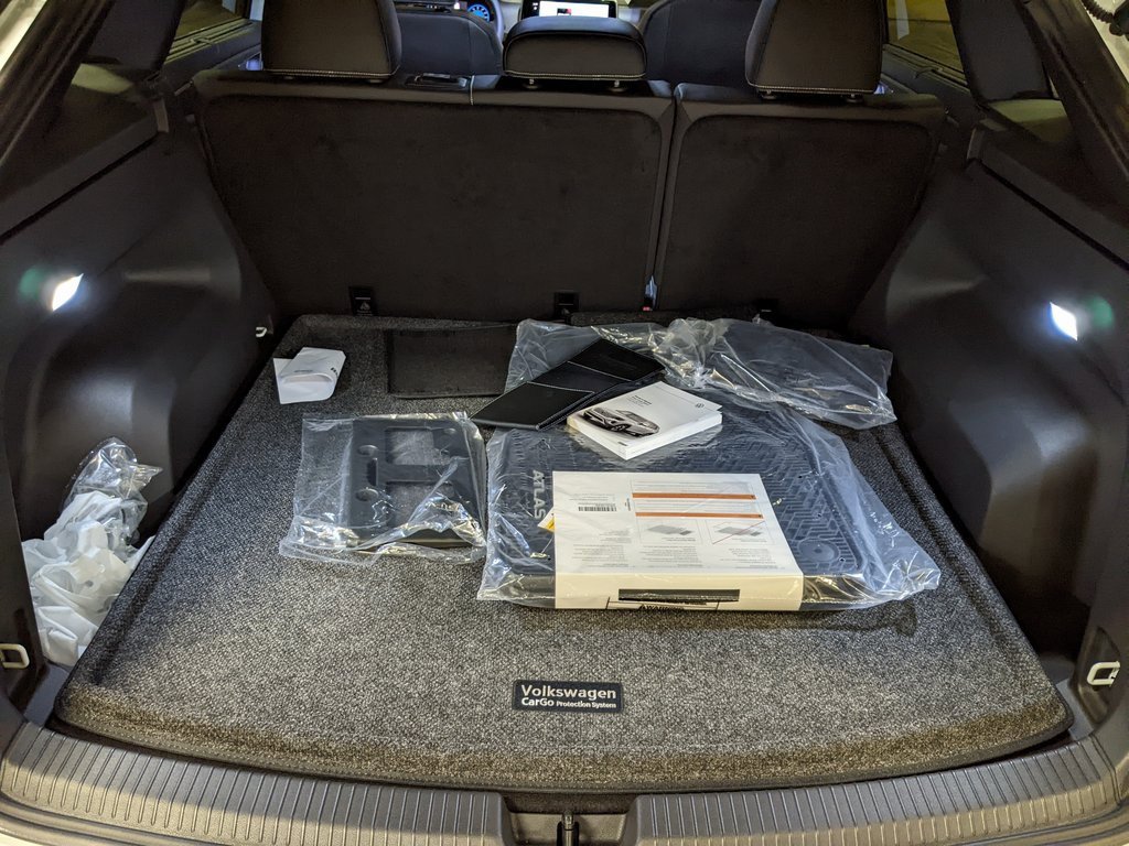 New 2026 Volkswagen Atlas Cross Sport SE image 25