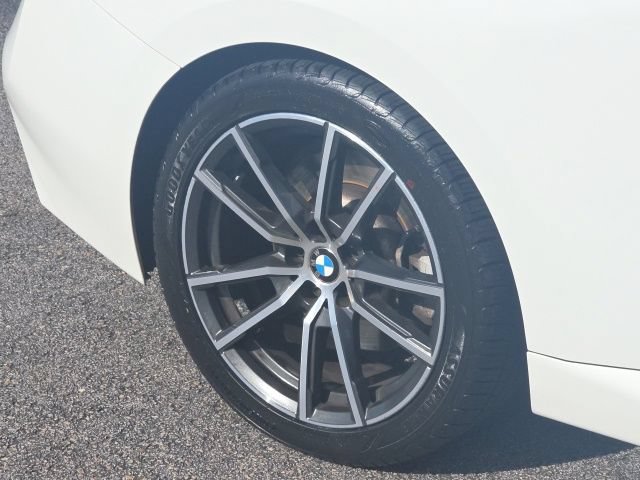 Used 2022 BMW 230i Coupe w/ Convenience Package RWD image 11