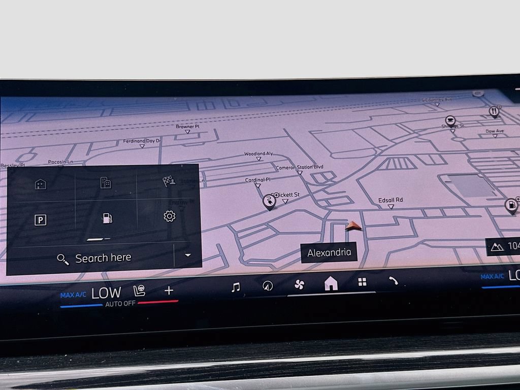 Used 2026 BMW X5 xDrive50e w/ M Sport Package AWD/4WD image 13
