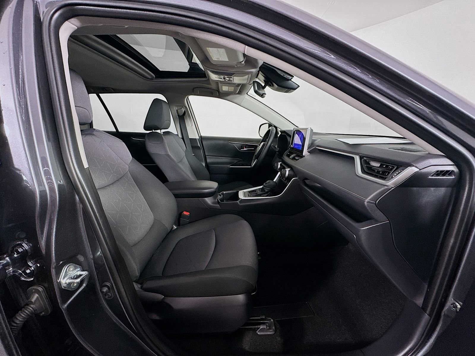 Certified 2025 Toyota RAV4 XLE w/ Convenience Package image 29