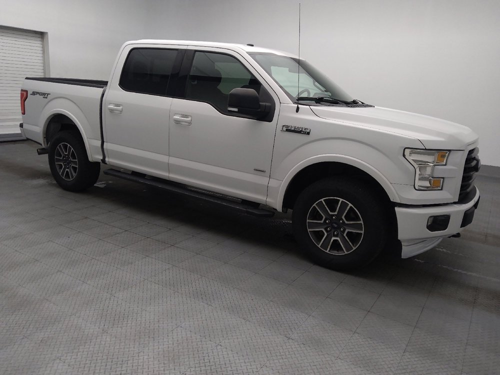 Used 2017 Ford F150 XLT w/ Equipment Group 302A Luxury AWD/4WD image 11