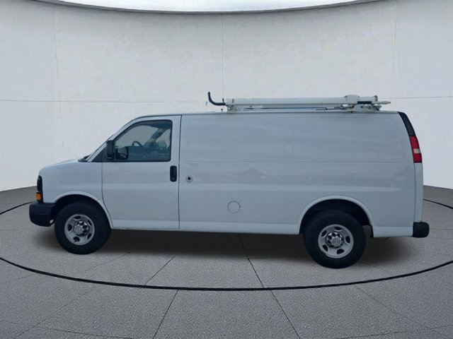 Used 2011 Chevrolet Express 2500 Work Van image 2